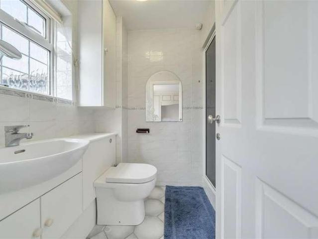 House for sale in Aston Clinton, Buckinghamshire