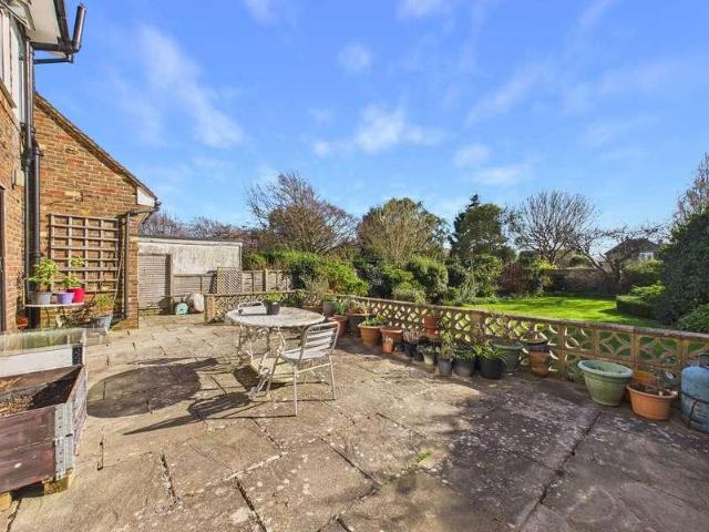 House for sale in Fishersgate, West Sussex