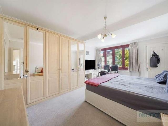 House for sale in Temple Fortune, Greater London