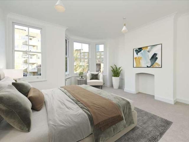 House for sale in Elephant and Castle, Greater London