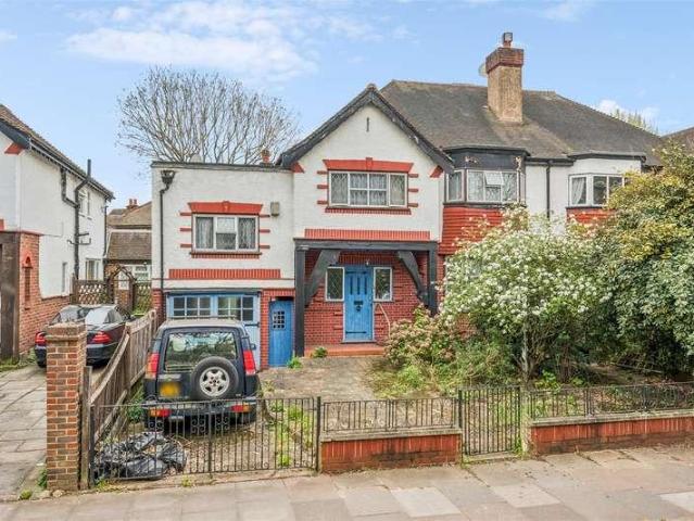 House for sale in London Borough of Hounslow, Greater London