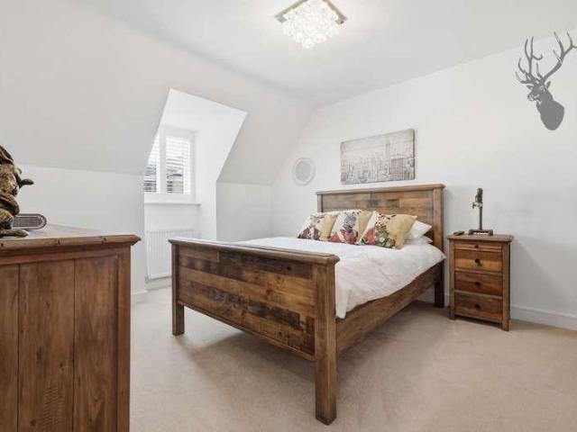 House for sale in Ivy Chimneys, Epping