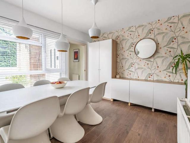 House for sale in Oxted, Hillview