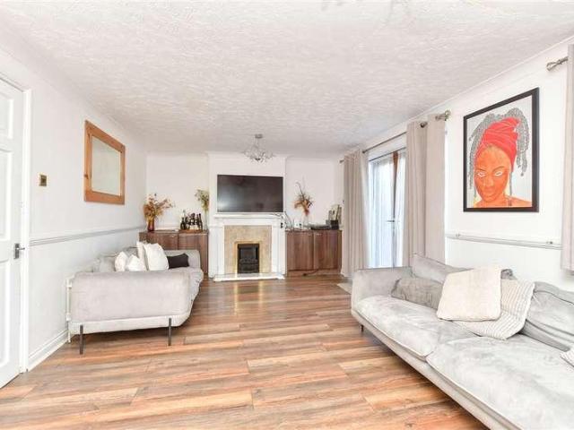 House for sale in Minster-on-Sea, Oad Street