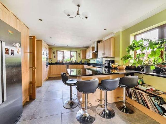 House for sale in Cargate, Aldershot