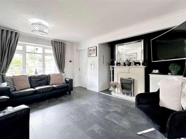 House for sale in Marston Green, West Midlands