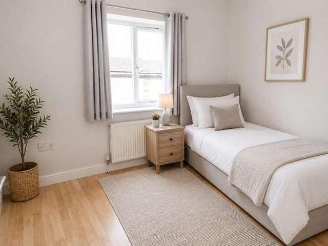 House for sale in Wrose, West Yorkshire