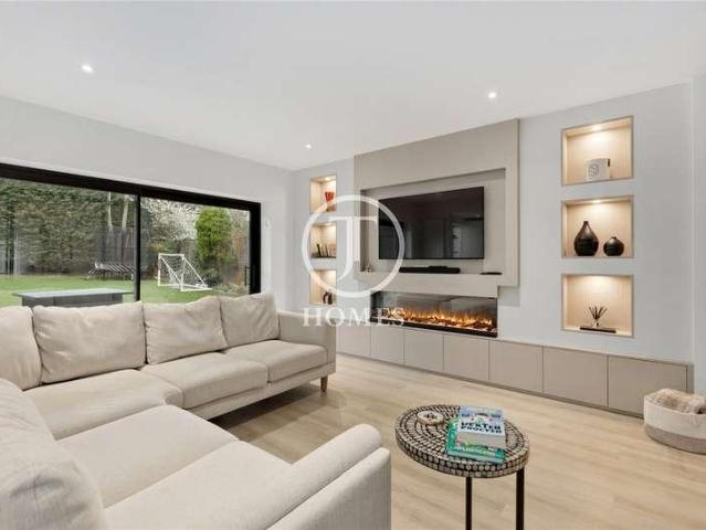 House for sale in Hendon Central, The Hyde