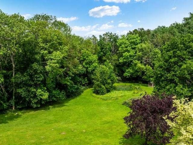 House for sale in Hillview, Surrey