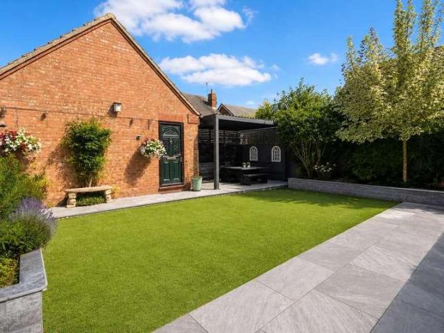 House for sale in Bugbrooke