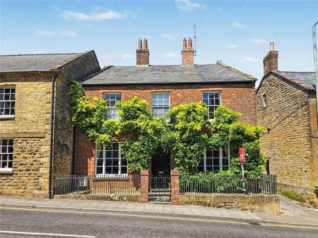 House for sale in Broadshard, Somerset