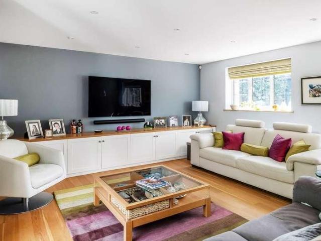 House for sale in Sheerwater, Woking
