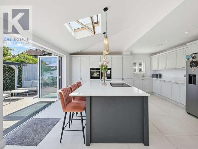 House for sale in Worcester Park, Greater London