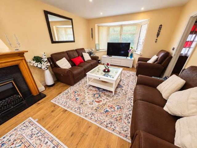 House for sale in London Borough of Ealing, Greater London