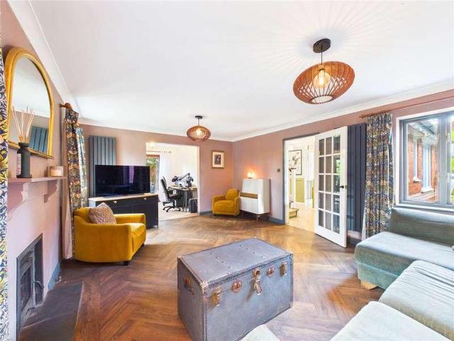 House for sale in Barbourne, Worcestershire