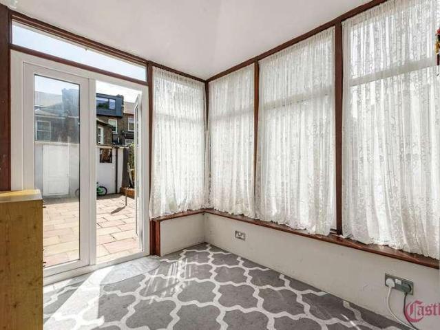 House for sale in Lower Clapton, Greater London