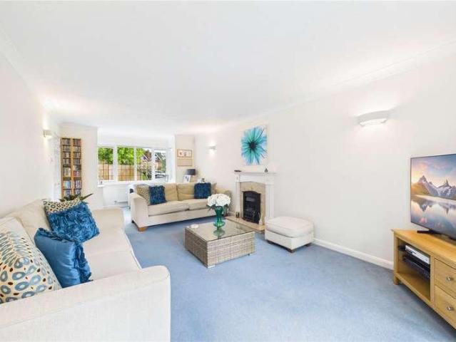 House for sale in Shinfield, Spencers Wood