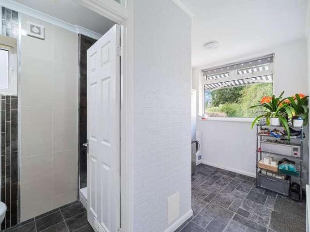 House for sale in London Borough of Croydon, Kenley