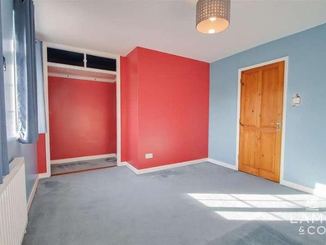 House for sale in Dale Hill, Essex