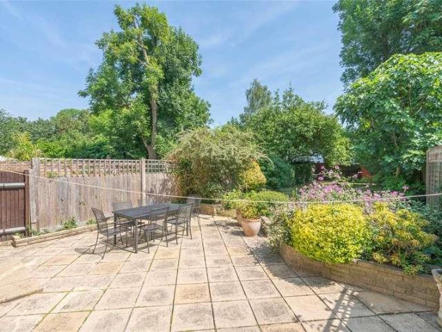 House for sale in London Borough of Barnet, Greater London