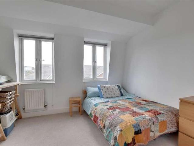 House for sale in Greater London