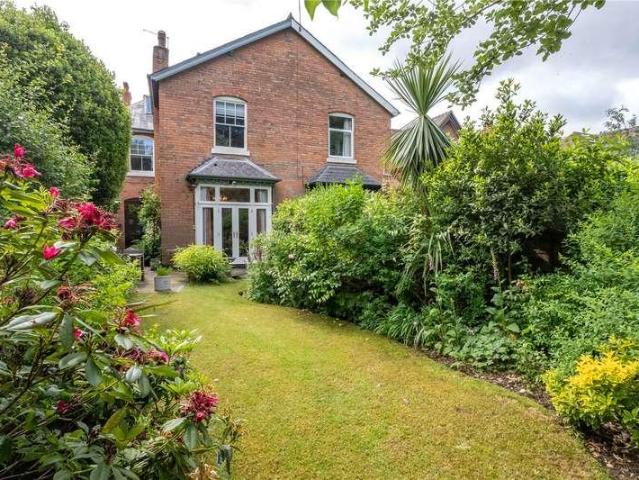 House for sale in Wake Green, West Midlands