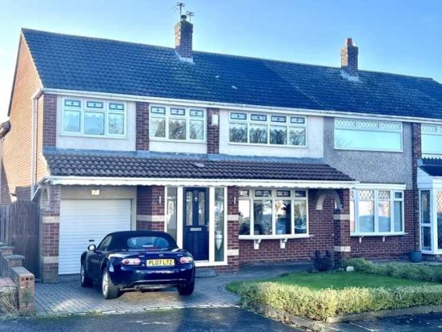 House for sale in Hartlepool, Owton Manor
