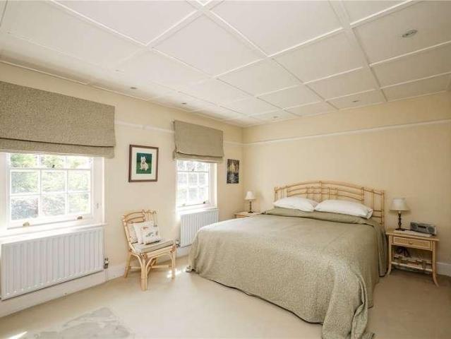 House for sale in London Borough of Ealing, Greater London