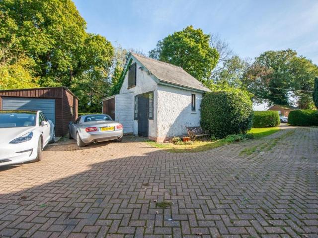 House for sale in Orlestone, Bridgefield