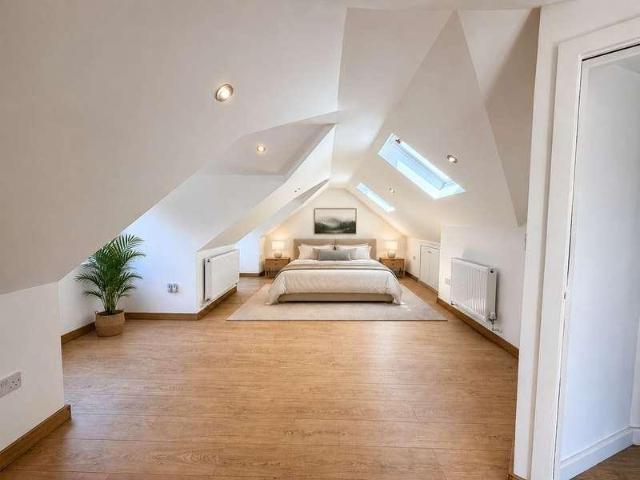 House for sale in London Borough of Croydon, Purley