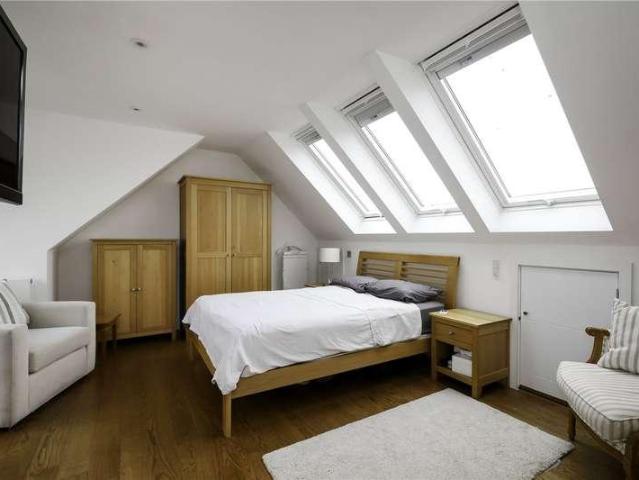 House for sale in London Borough of Ealing, Greater London