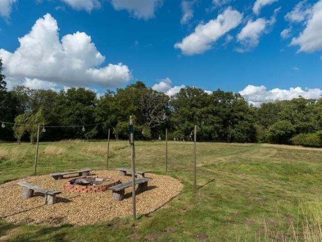 House for sale in Lenwade, Crostwick