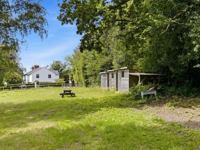 House for sale in Woods Green, Cross In Hand