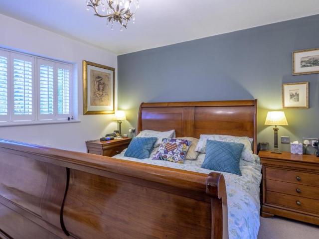House for sale in Stourbridge, West Midlands