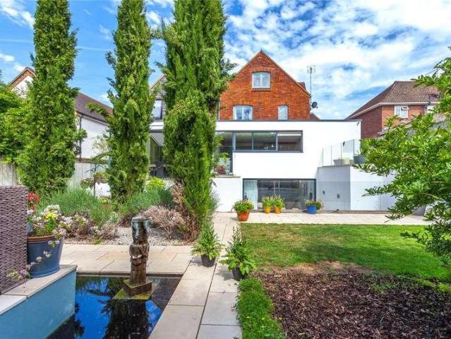 House for sale in Henley-on-Thames, Berrick Salome