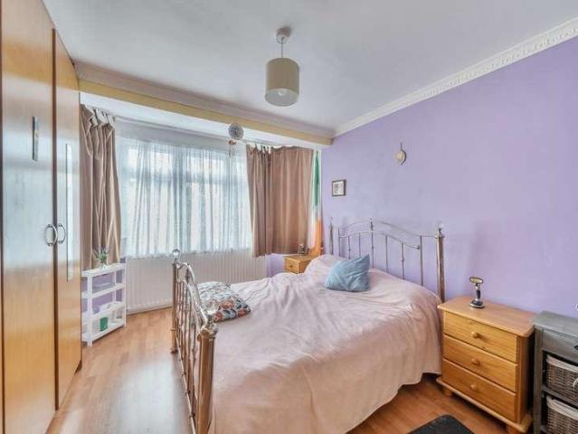 House for sale in Kingsbury, Greater London