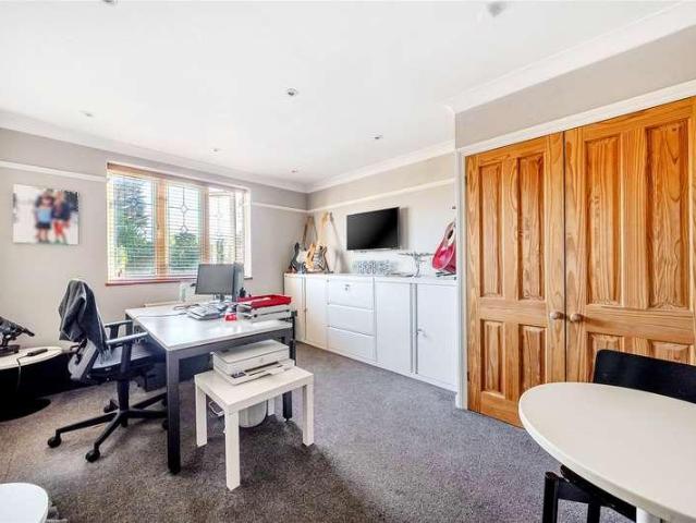 House for sale in Horsell, Woking