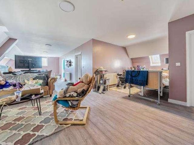 House for sale in Sandpits