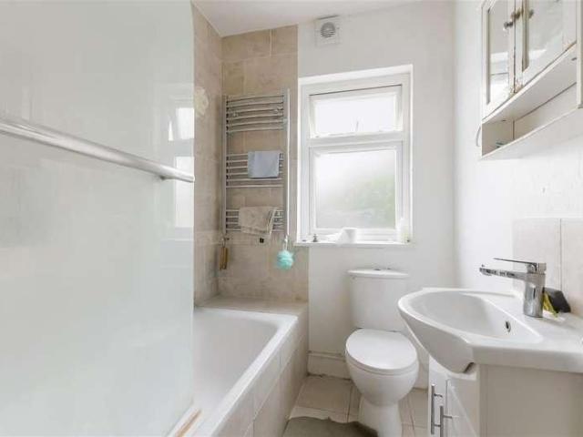 House for sale in London Borough of Merton, Collier's Wood