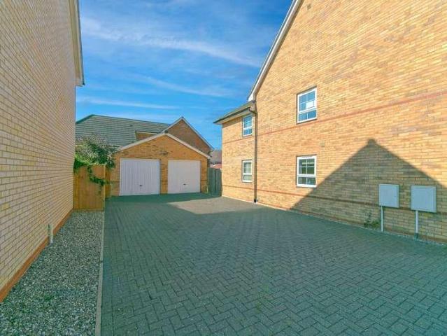 House for sale in Brooklands, Milton Keynes