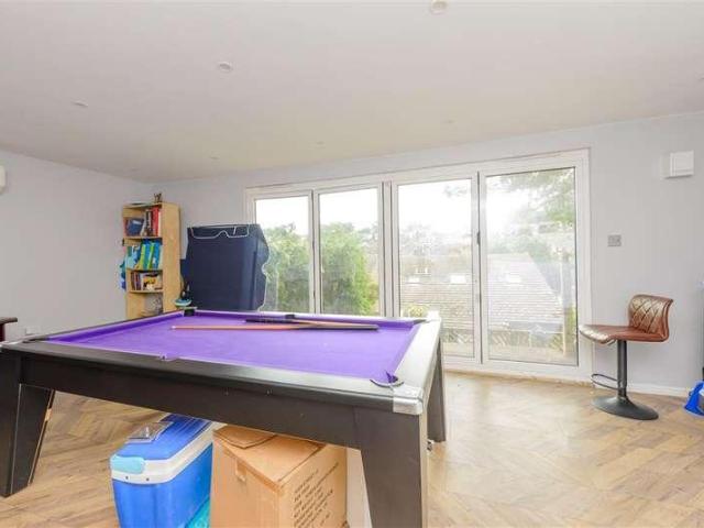 House for sale in Chatham