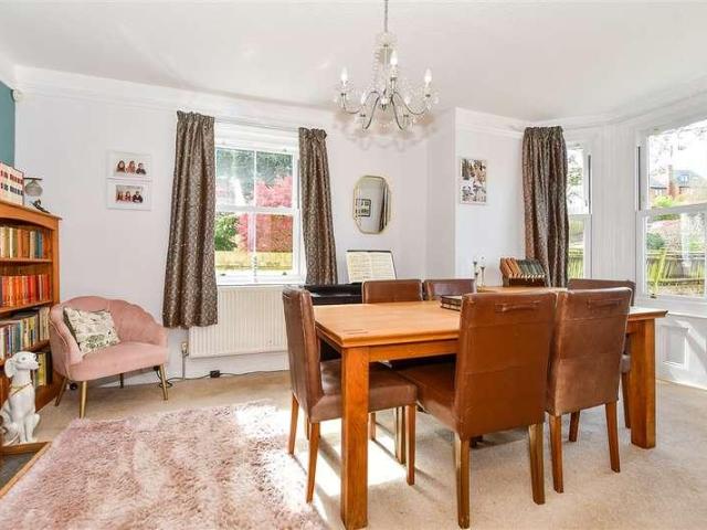 House for sale in Uckfield, Cross In Hand