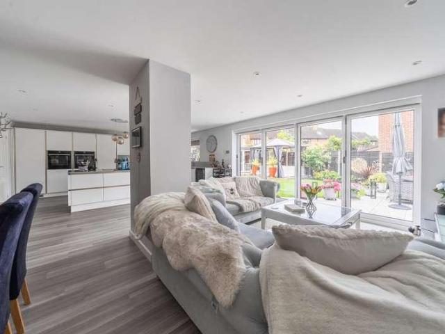 House for sale in Moulsham Green, Hart