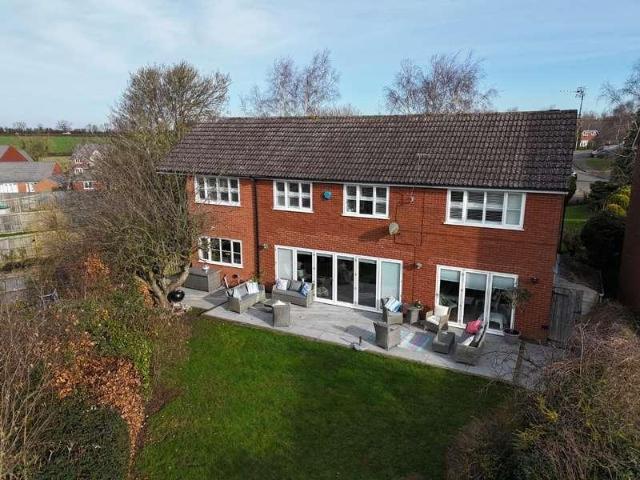 House for sale in Stanford On Avon, Leicestershire