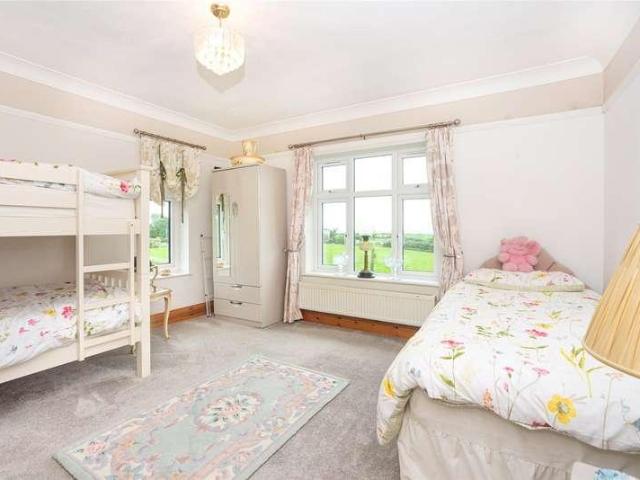 House for sale in Llanystumdwy