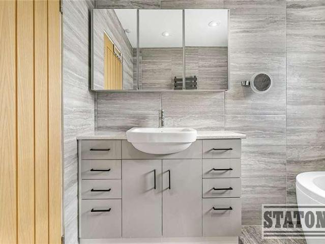 House for sale in Greater London