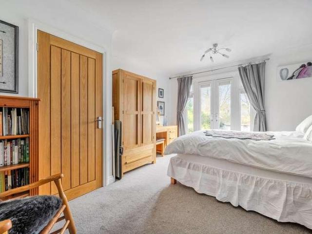 House for sale in Wrecclesham, Fole