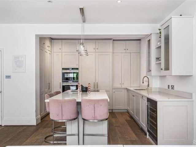 House for sale in Norbiton, Greater London