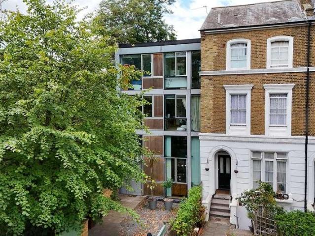 House for sale in Old Kent Road, Greater London