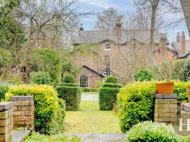 House for sale in Calthorpe Fields, West Midlands